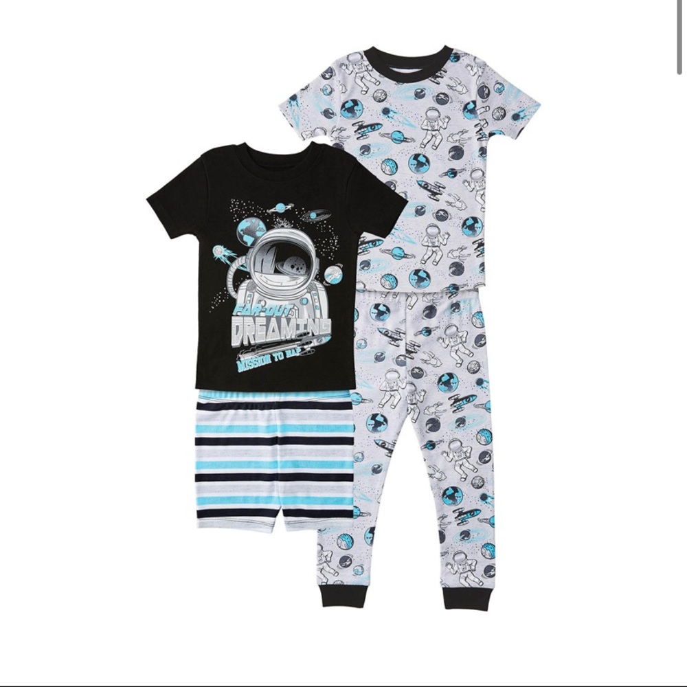 Boys Pajama set bundle of 2 New. Astronaut outer space planets short sleeve 5T 6
